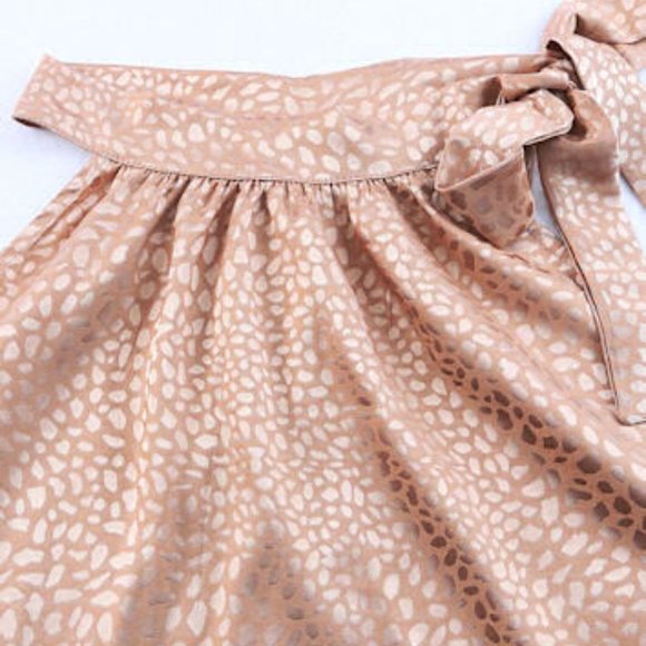 Pink Sleeveless Tie Mock Neck Leopard Tank Top  Size L - Picture 9 of 11